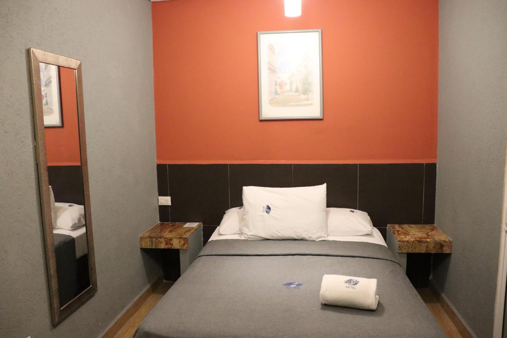 פואבלה Hotel Teresita מראה חיצוני תמונה